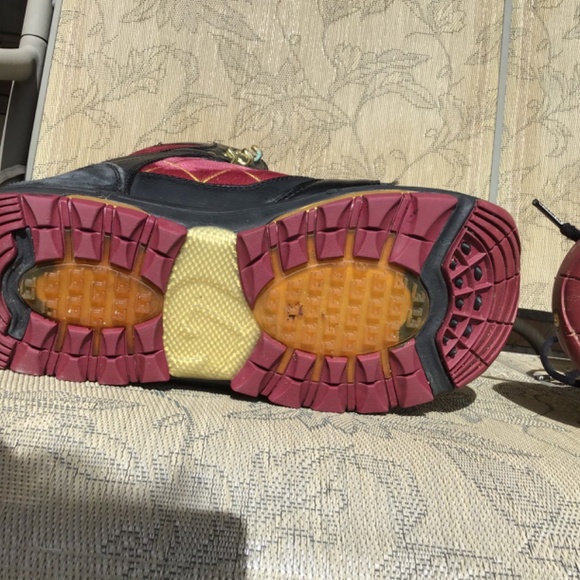 Burton Sabbath snow board boots size 11.5 main image 4